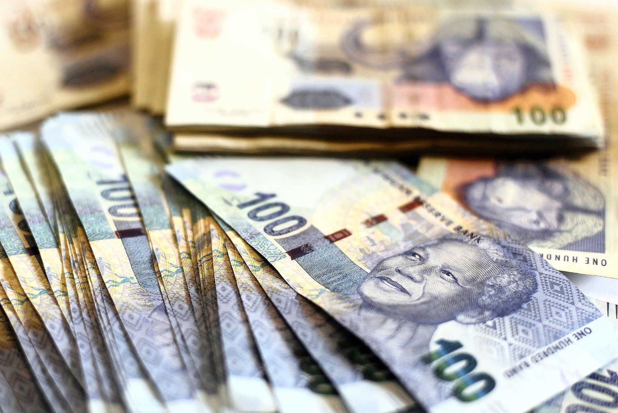 Blackmailed For R3 000 After Sending Naked Pictures To His Wife On WhatsApp