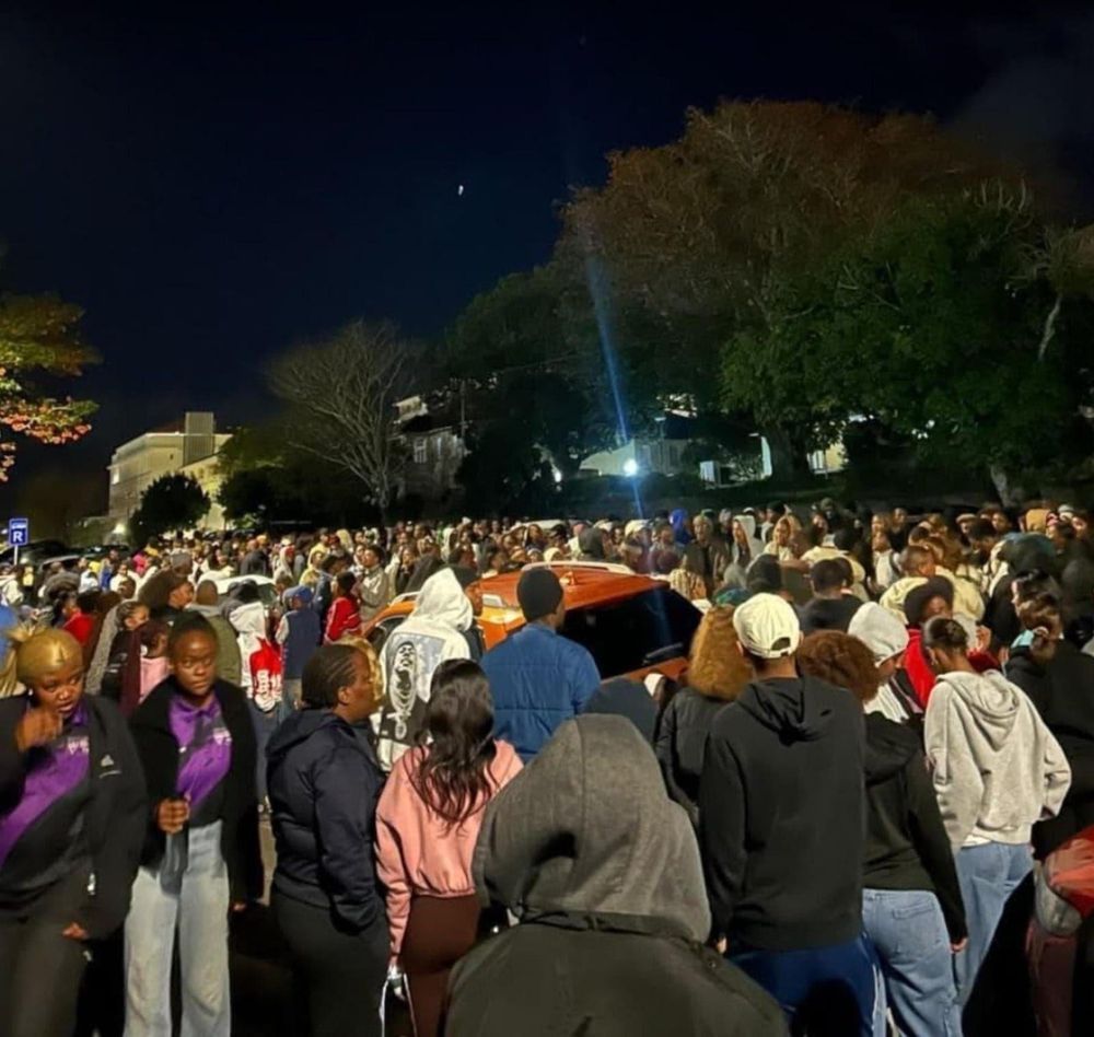 Rhodes University students shut campus entrances over new debt recovery plan - IOL