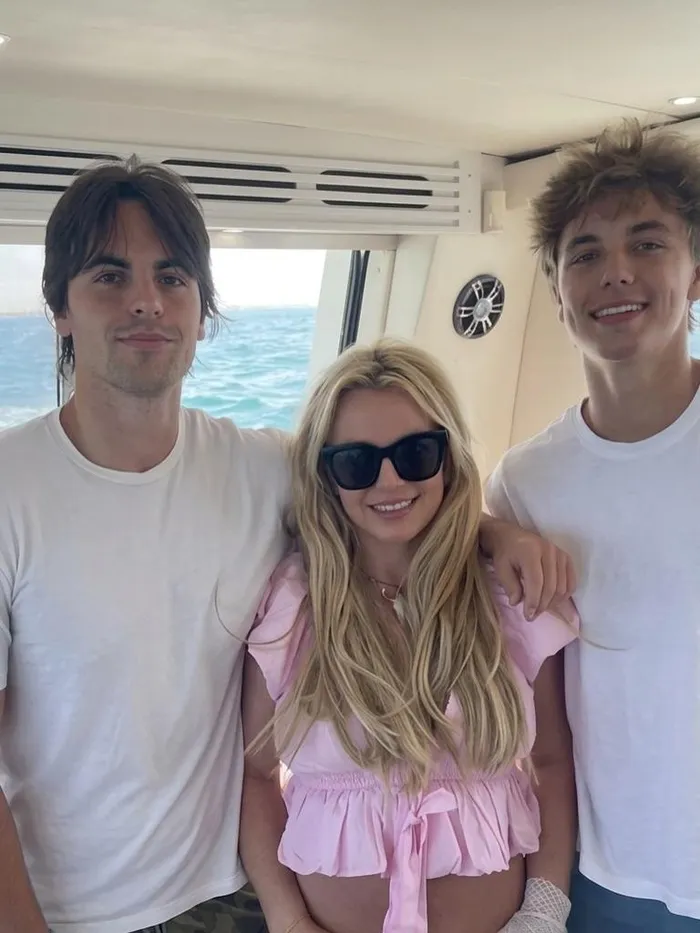 Britney Spears and her two sons, Sean Preston and Jayden James on a getaway.