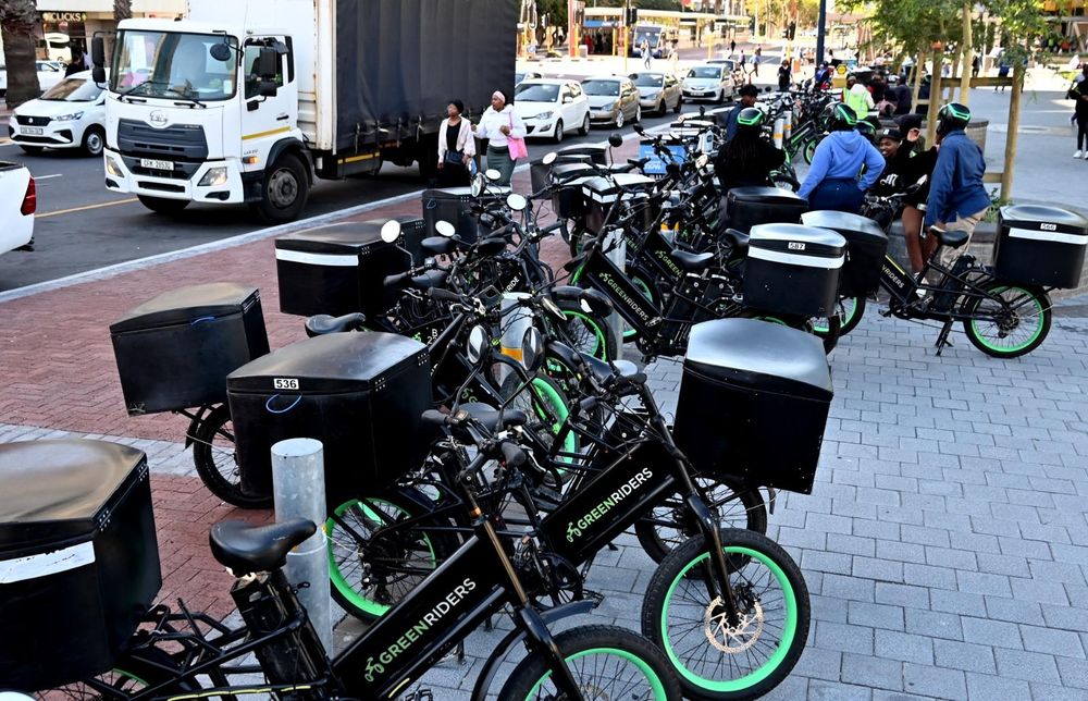 The hidden cost of convenience: How takeaway spending undermines savings in South Africa