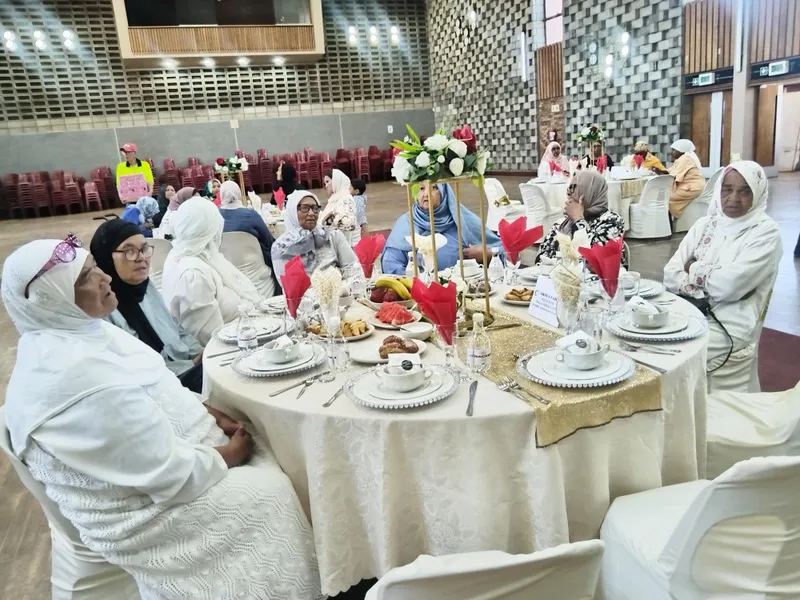 Athlone community shows solidarity with Palestine through thikr prayer