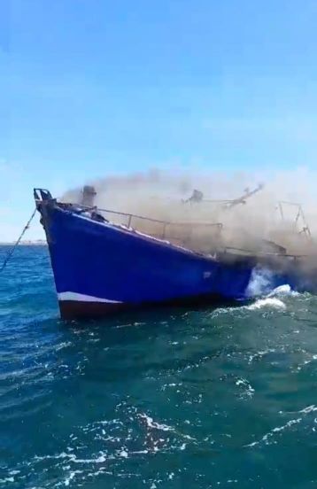 St Francis Bay vessel fire sparks pollution fears