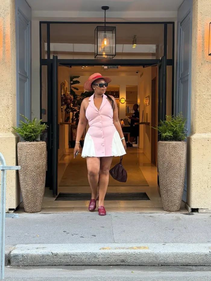 Anele Mgudlwa is slaying on her current holiday in Paris. 