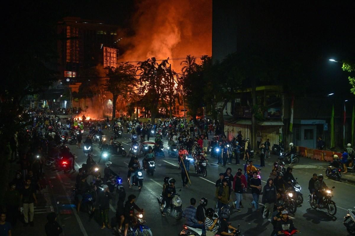 Indonesiens Staatschef sagt, einige Proteste „neigen zu Verrat und ...