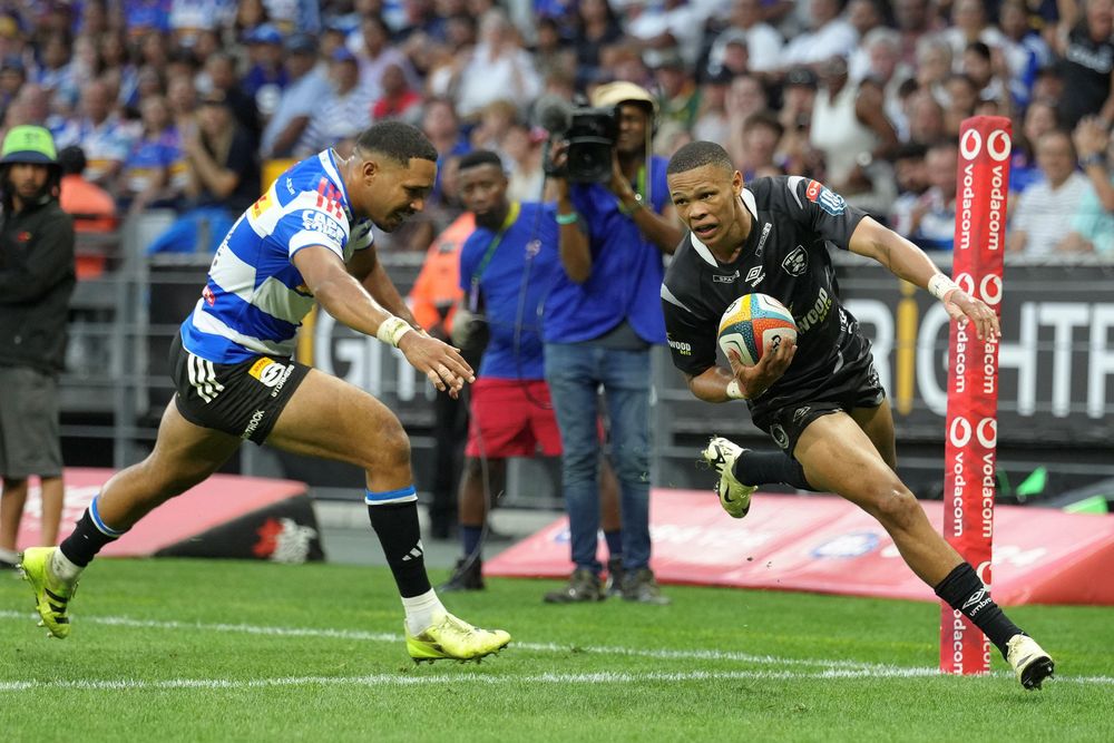 Bulldozing Sharks break the Stormers’ Cape Town stranglehold with bonus-point URC victory