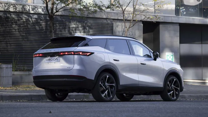 The 1.6T offers adequate everyday performance, with smooth enough urban driveability.