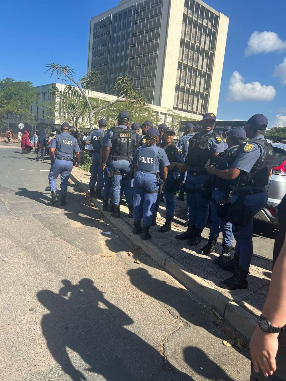 Tensions Explode in Durban CBD as Foreign Nationals Clash With Police Outside SAPS Station