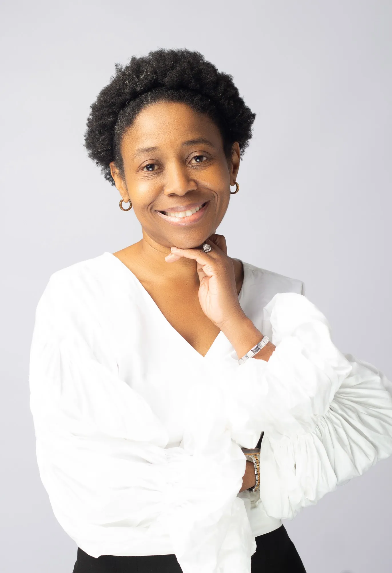 Leadership coach wins big at Woman of Stature Awards - Vimarsana News