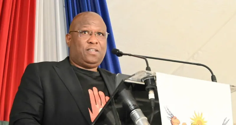 Urhulumente weMpuma Koloni uqinisa iinzame zokulwa impathombi