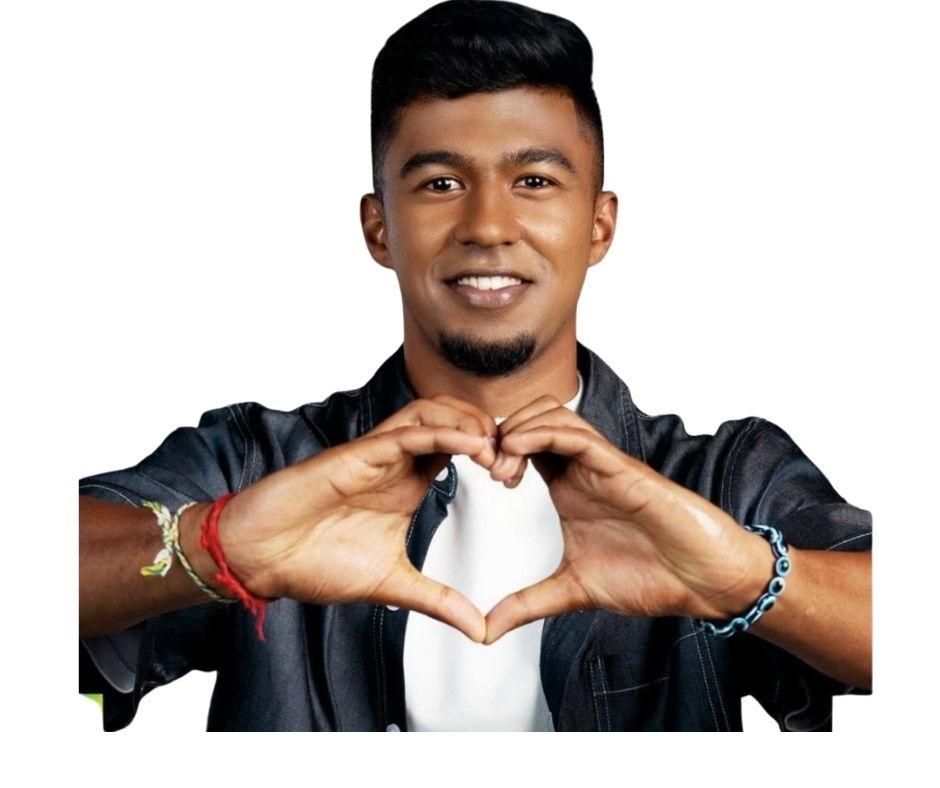 Ashay's heartfelt gesture: a Valentine's Day surprise for all housemates