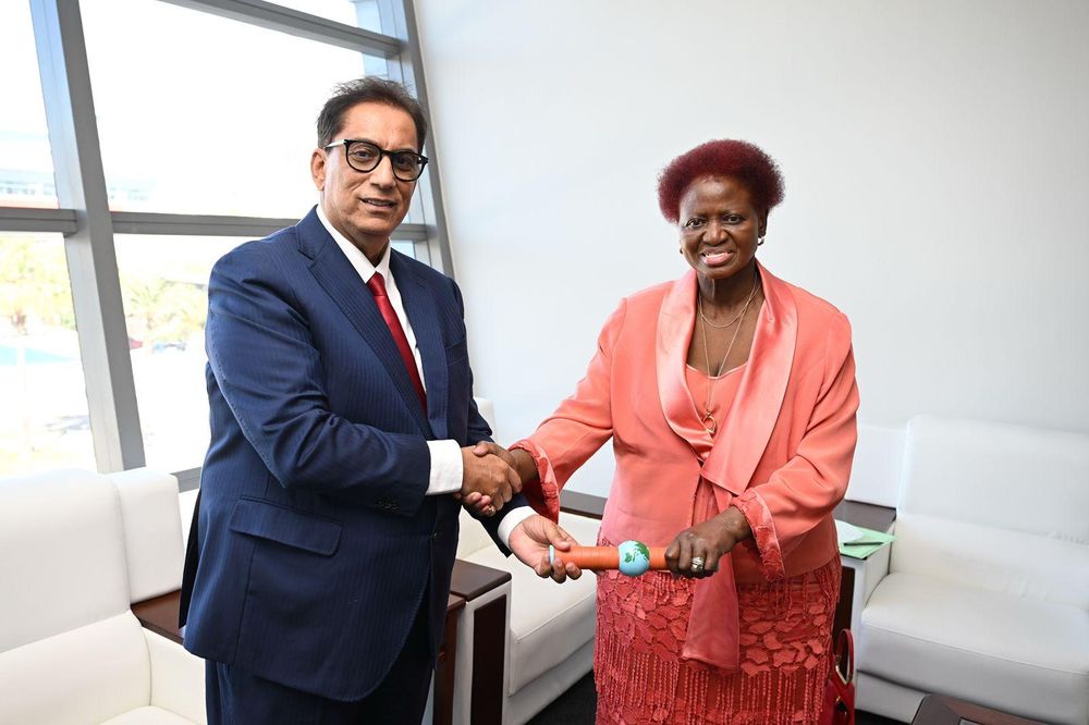 Dr Iqbal Survé passes on the baton at Sekunjalo