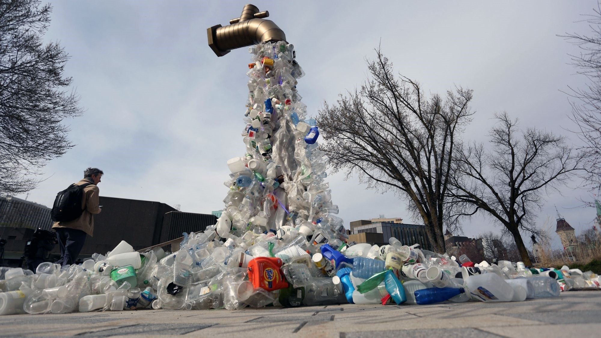 Urgent need to end plastic pollution