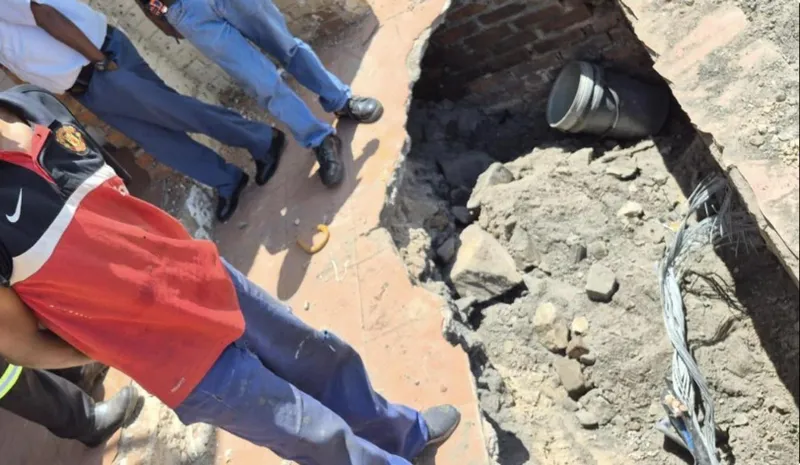 Ubanjiwe obhaqwe esiba iintambo zombane