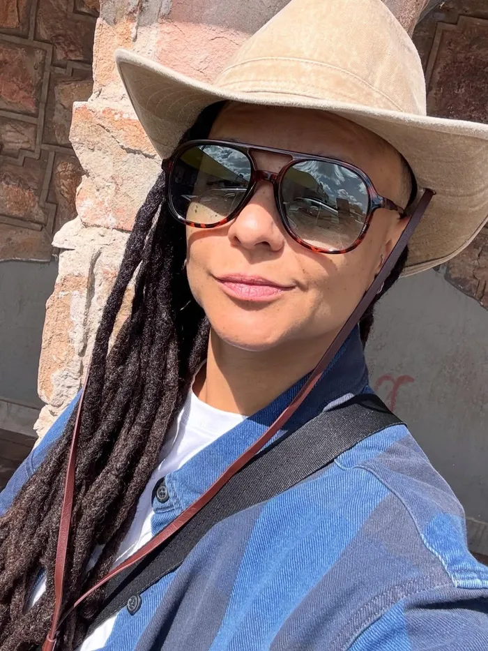 Sade Giliberti shares humorous take on the UK heatwave.