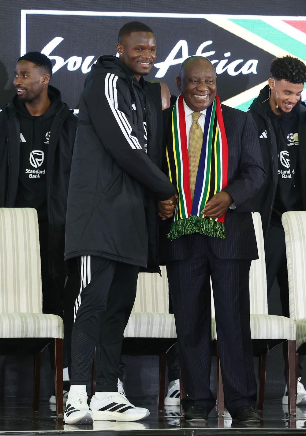 Olwethu Makhanya, star des Bafana, honoré par son club de MLS avant la Coupe du monde