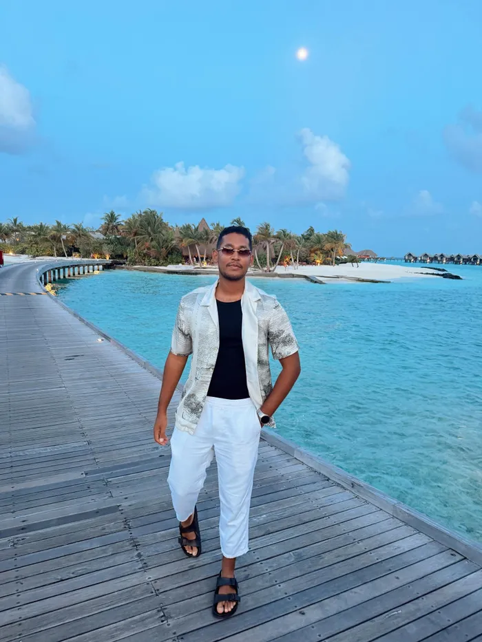 When travelling with his fiancée, Nadia Jaftha, Reece Meyer gladly handles the logistics.