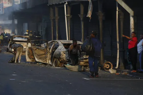 Anti-immigration protests turn violent in South Africa after asylum ruling
