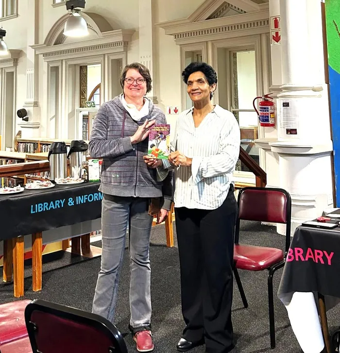 Wendy Hammond's new tween novel shines a light on family in small-town ...