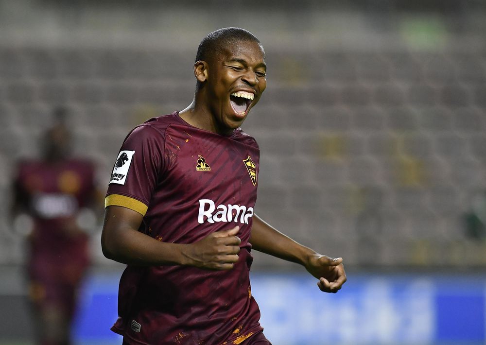 Gavin Hunt sings Chumani Butsaka's praises after winger nets his first goal for Stellenbosch