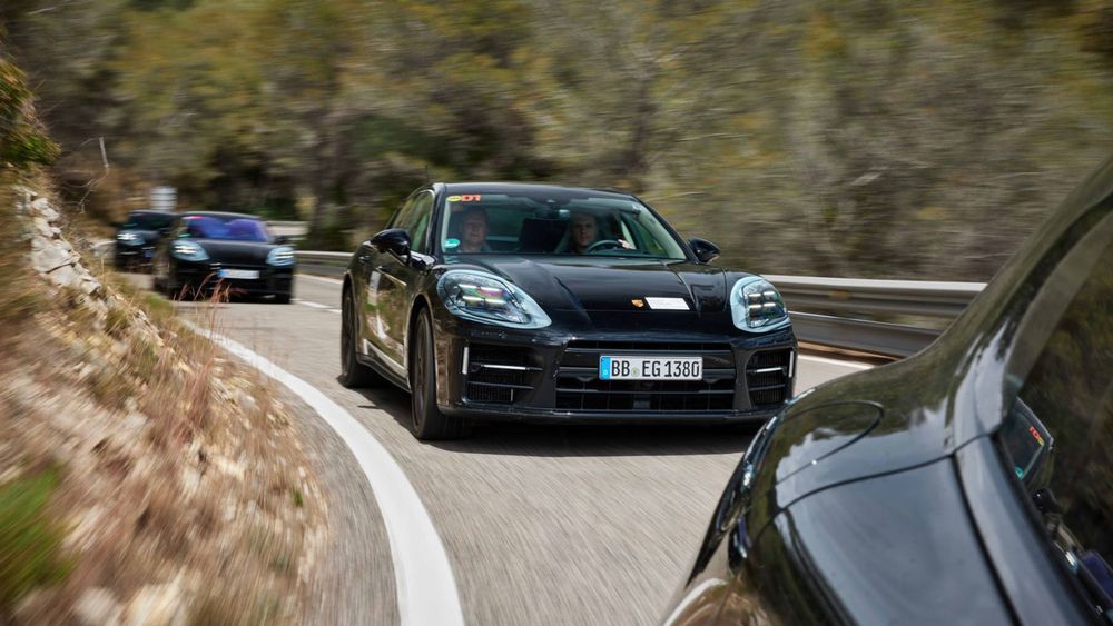 Third-generation Porsche Panamera teased ahead of November reveal