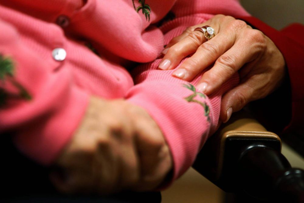 World Alzheimer’s Day: Why families should not ignore early dementia signs - IOL