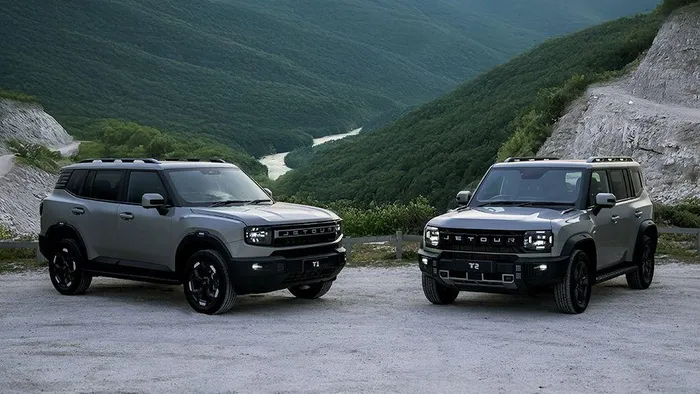 Smooth T1 (left) versus rugged T2 (right)?