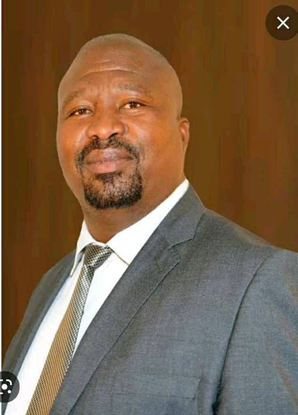 WATCH: Hero’s welcome for former Mkhondo mayor Vusi Motha after being ...