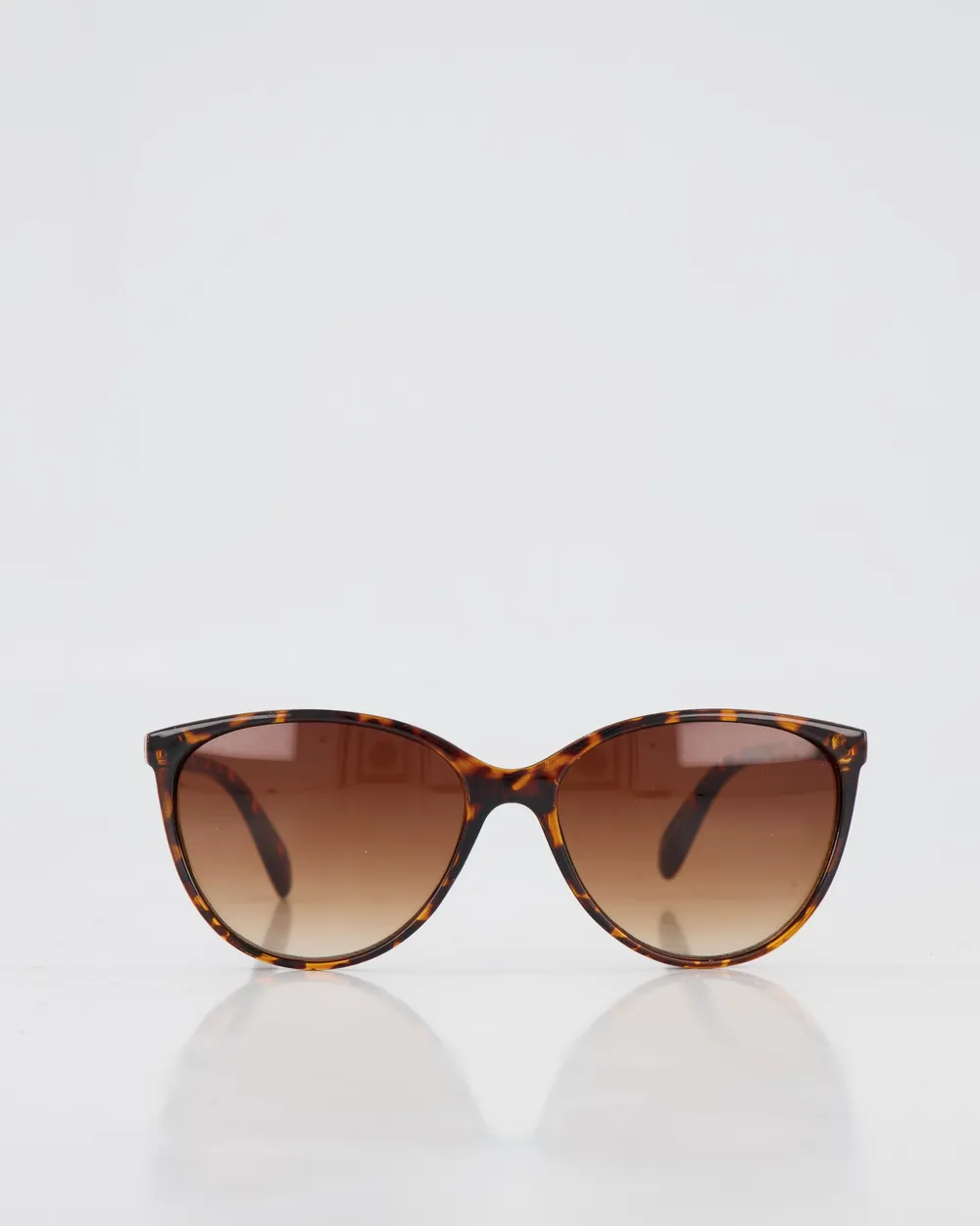Women's Classic Cat's Eye sunglasses from Bondiblu - R199