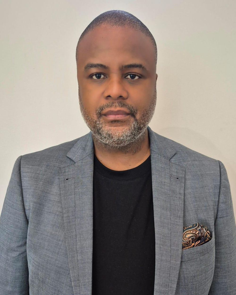 Ethical paradoxes in South Africa’s governance: The burden of integrity on a weakened public service