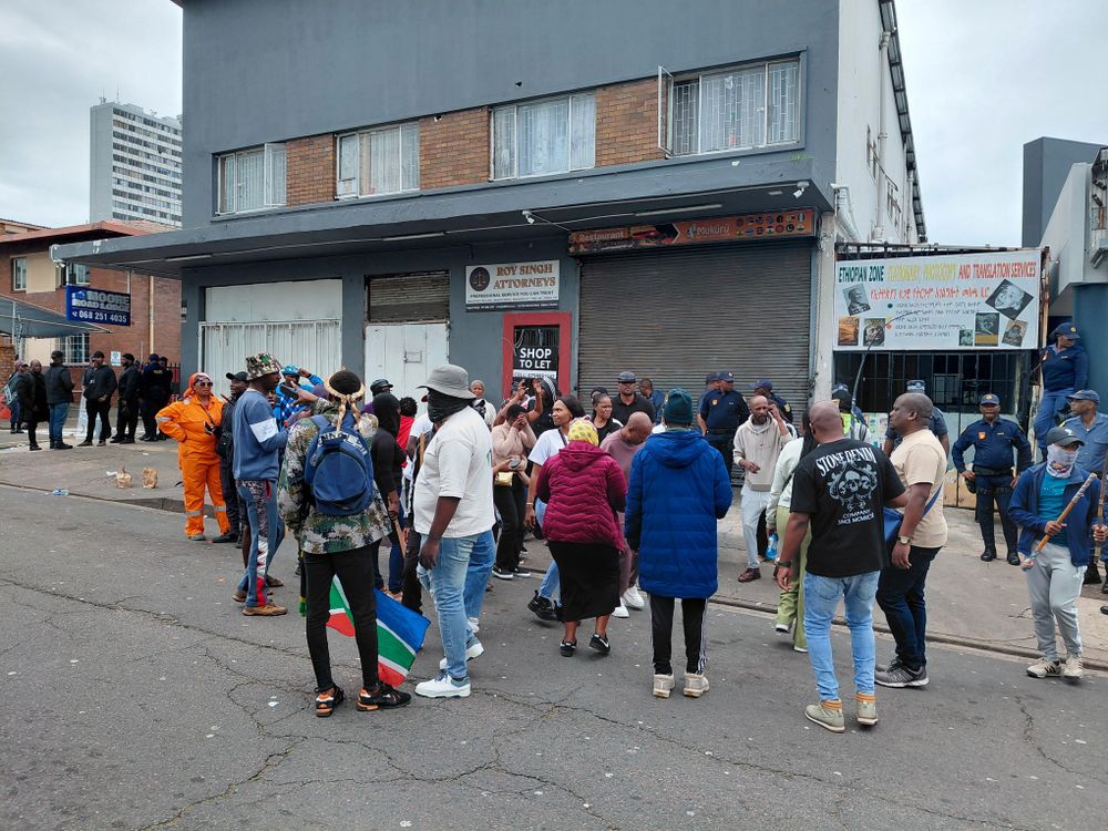 ‘No foreigners will enter’: Protesters block Durban refugee centre