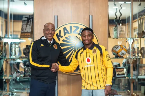 Kaizer Chiefs captain Brandon Petersen has backed teammate Langelihle Phili to shine