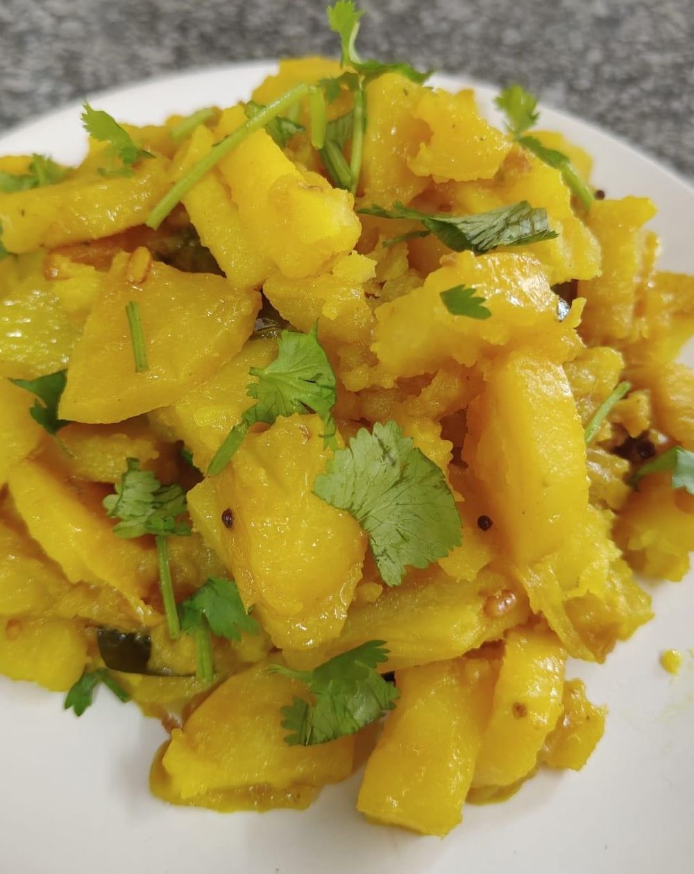Yellow potato curry