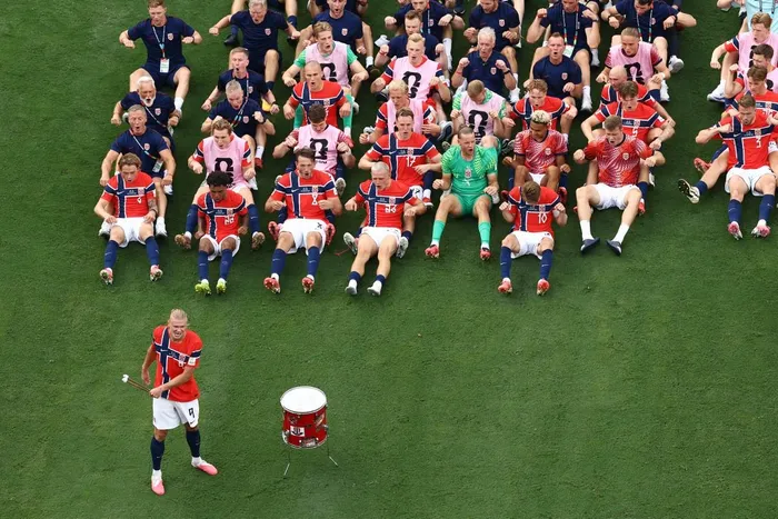 Erling Haaland is officially conquering the world stage, firing Norway into a historic quarter-final clash with England after sinking Brazil. Photo: AFP
