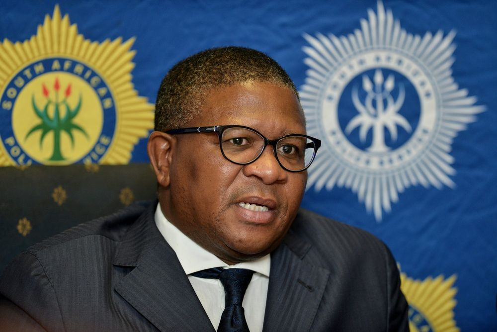 10111 call operators 'go slow' over low wages