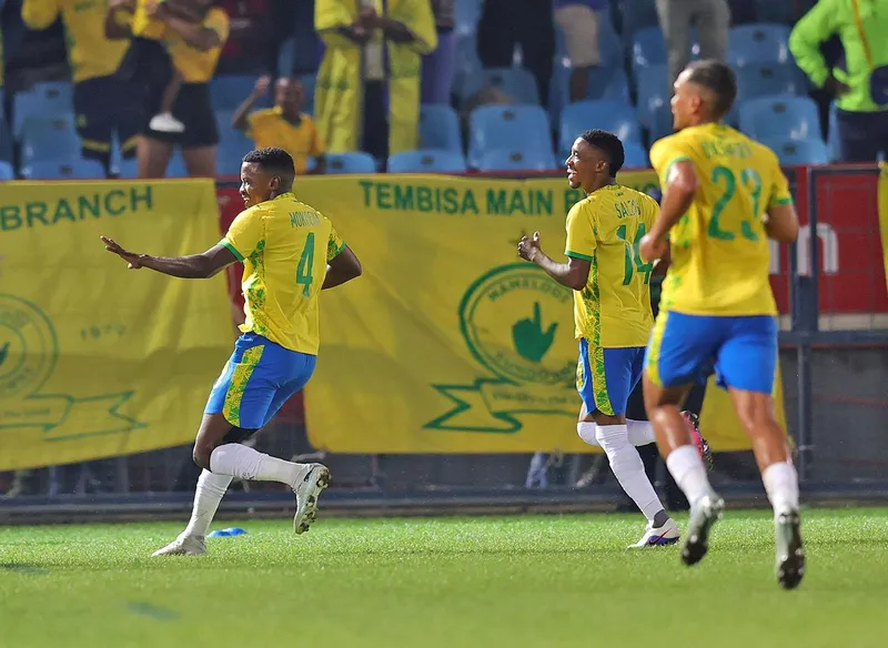 Mamelodi Sundowns make it eight in a row as Teboho Mokoena fires Brazilians top