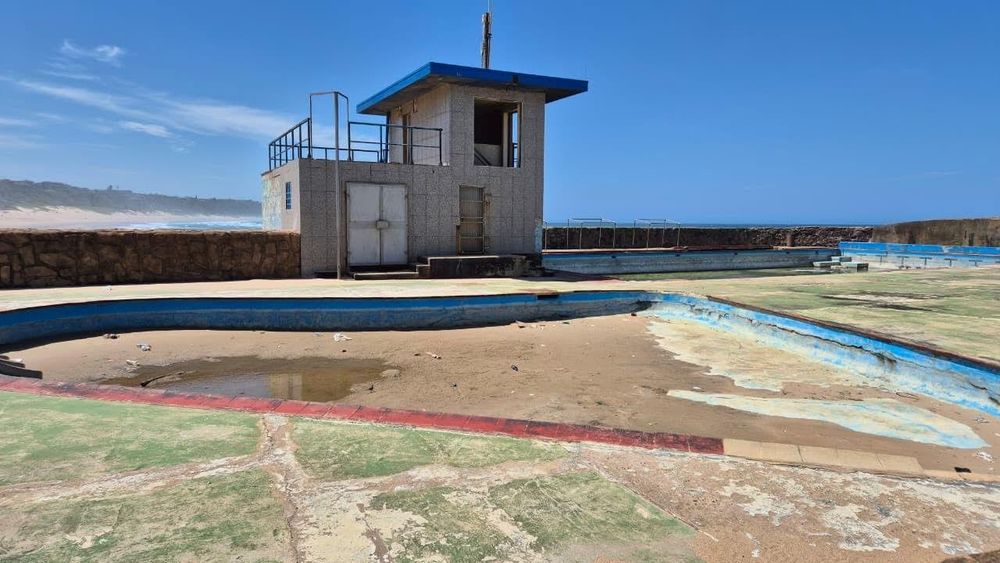 Outrage as Amanzimtoti’s Inyoni Rocks Pool Falls into Ruins, Residents ...