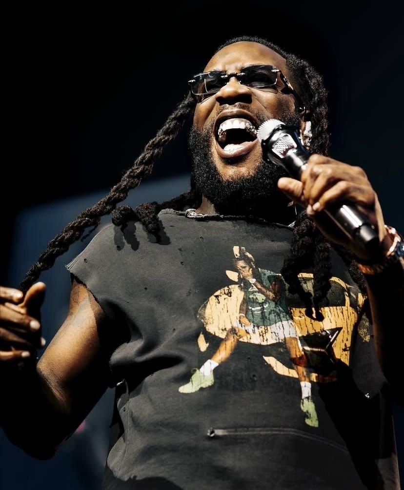 Fans mock Burna Boy with viral 'sleeping trend' following controversial concert confrontation