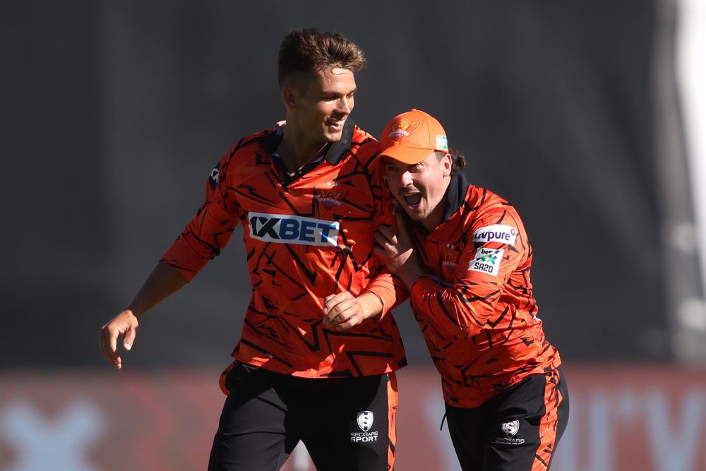 Sunrisers win a thriller at St George's Park to eliminate defending champions MI Cape Town