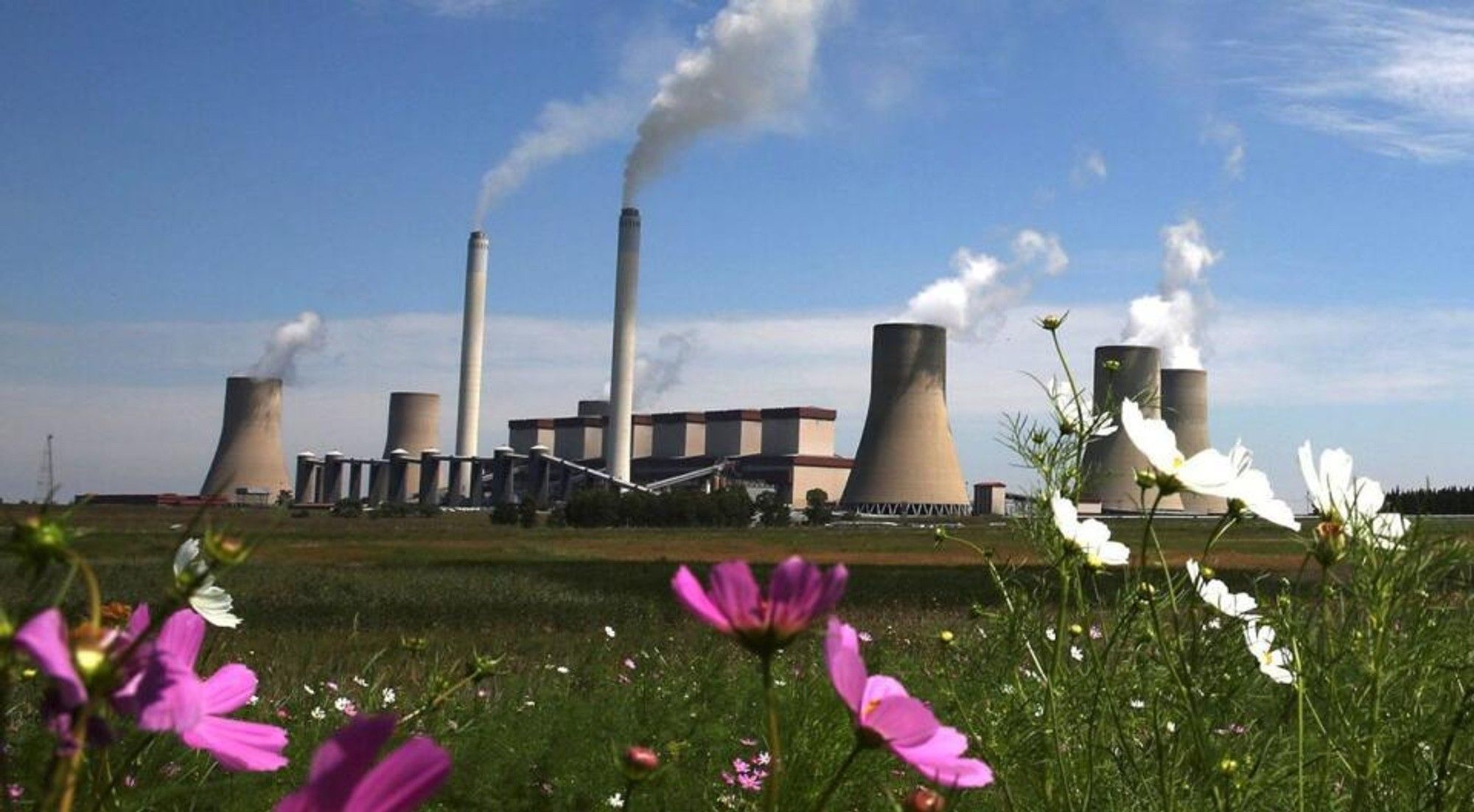 Eskom's plan to shutdown coal plants threatens South Africa's electricity ...