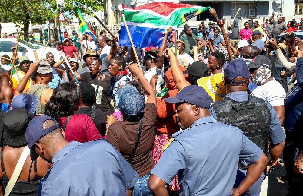 March and March threatens online protests over Home Affairs asylum system