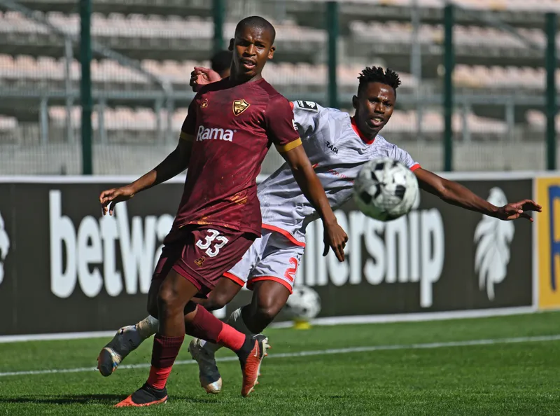 Tshegofatso Mabasa brace boosts Stellenbosch FC's Top 8 bid as Chippa United slump continues
