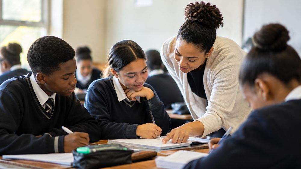 Western Cape teachers honoured ahead of World Teachers’ Day - IOL