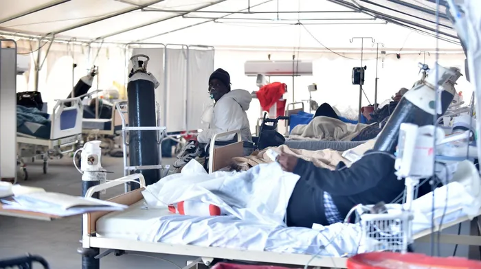 A tent field hospitals has been set up adjacent to the Tshwane District Hospital. The City is now also forging ahead with plans to establish a 5000-bed field hospital at the Tshwane showgrounds.Picture: Thobile Mathonsi/African News Agency(ANA)