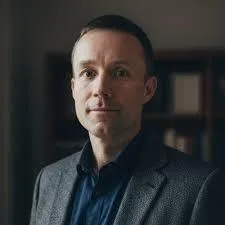 * Andrew Morphew is a commercial dairy farmer and spokesperson of FMD Response SA - a group of commercial dairy, beef and pig farmers who formed to encourage private sector involvement in beating Foot-and-Mouth Disease.  