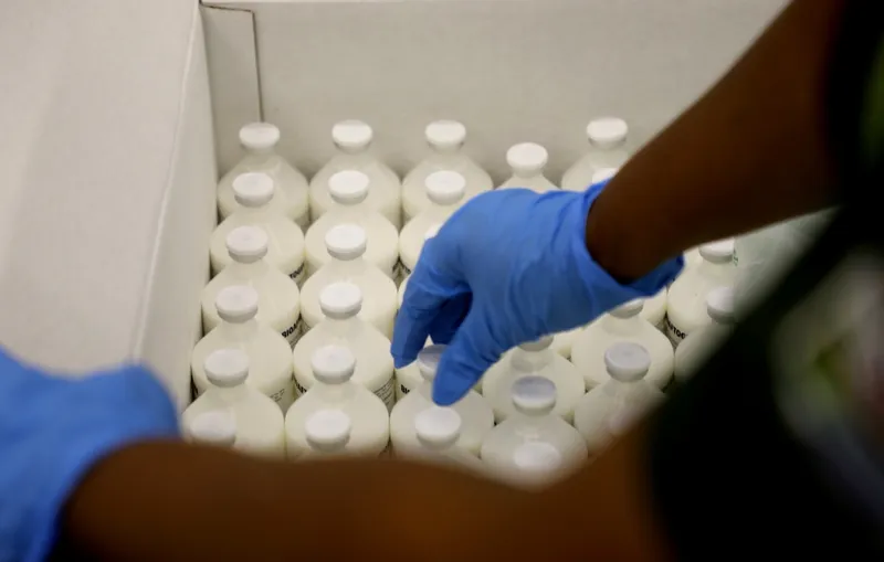 Minister Steenhuisen hails SAHPRA's swift approval of 6 million FMD vaccine doses