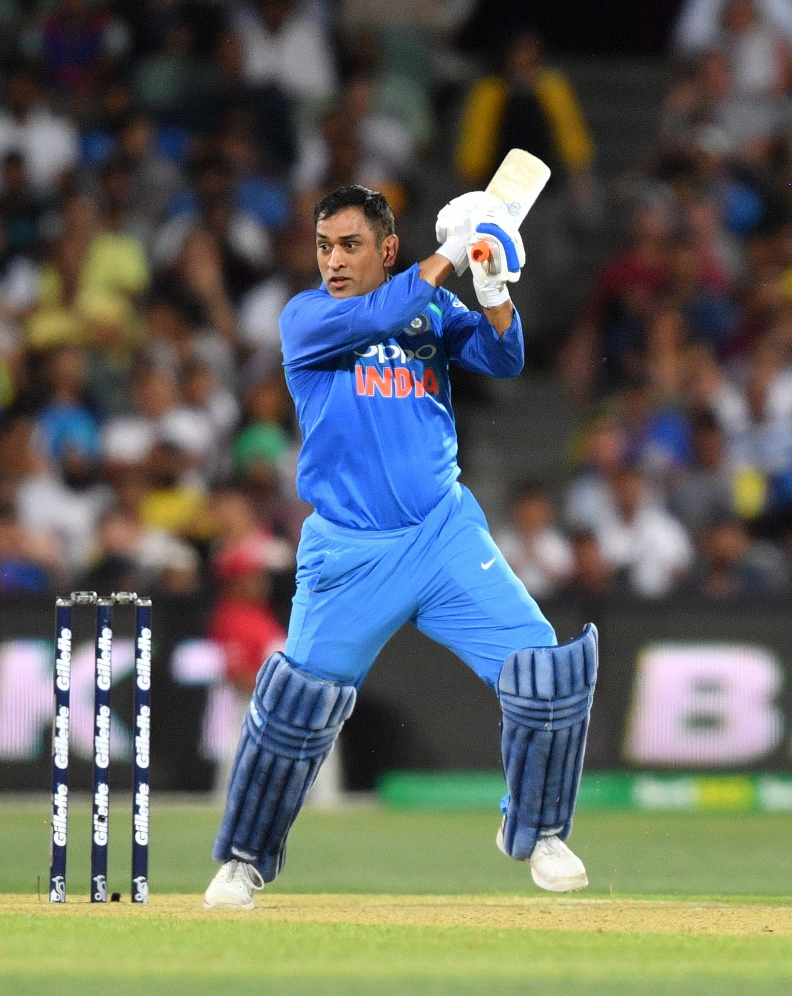 India Hails Dhoni The Finisher
