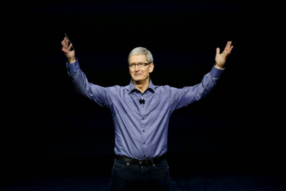 Apple CEO earned $10.3m in 2015