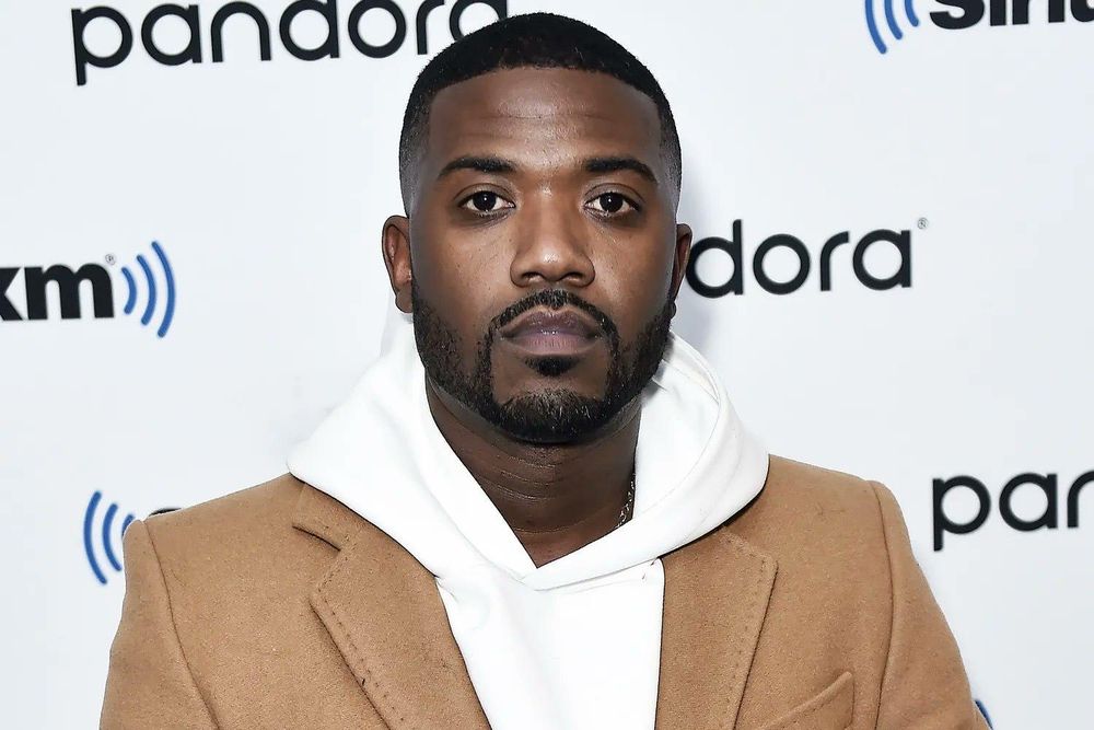 Ray J's Valentine's Day performance raises eyebrows: real health crisis or publicity stunt?
