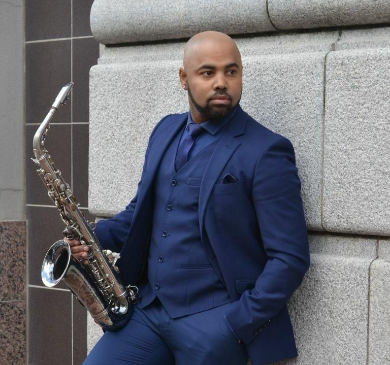 Musique live, comédie et énergie chorale envahissent la Mère Ville ce week-end