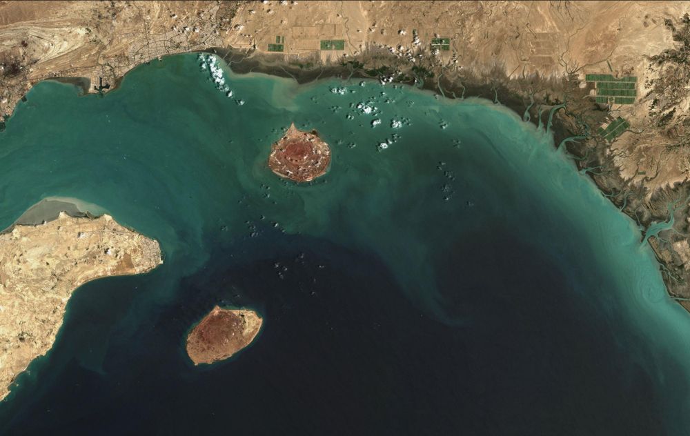 Oil surges as Iran vows to keep Strait of Hormuz closed for as long as US blockade continues